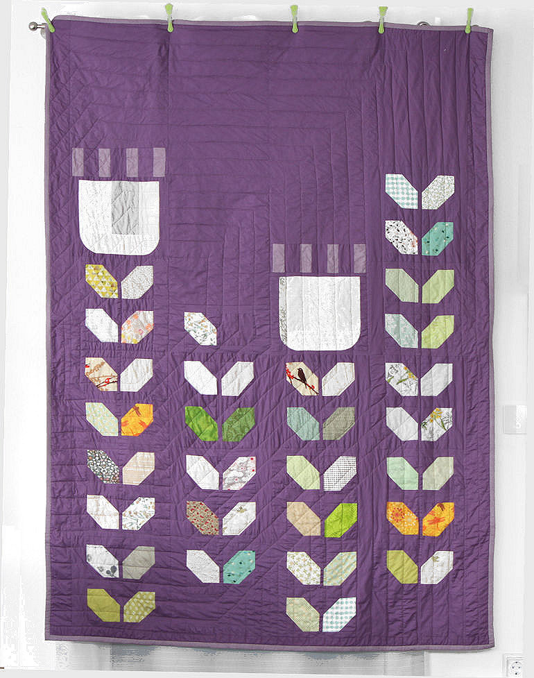 Bee Block Quilt mit leaf blocks –  im Scandi Dandy Quilt Stil